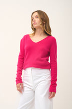 V-halset Strikbluse - Joan - Fuchsia