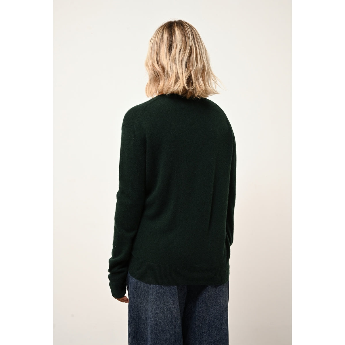 Sweter w serek - Nora - Cyprès