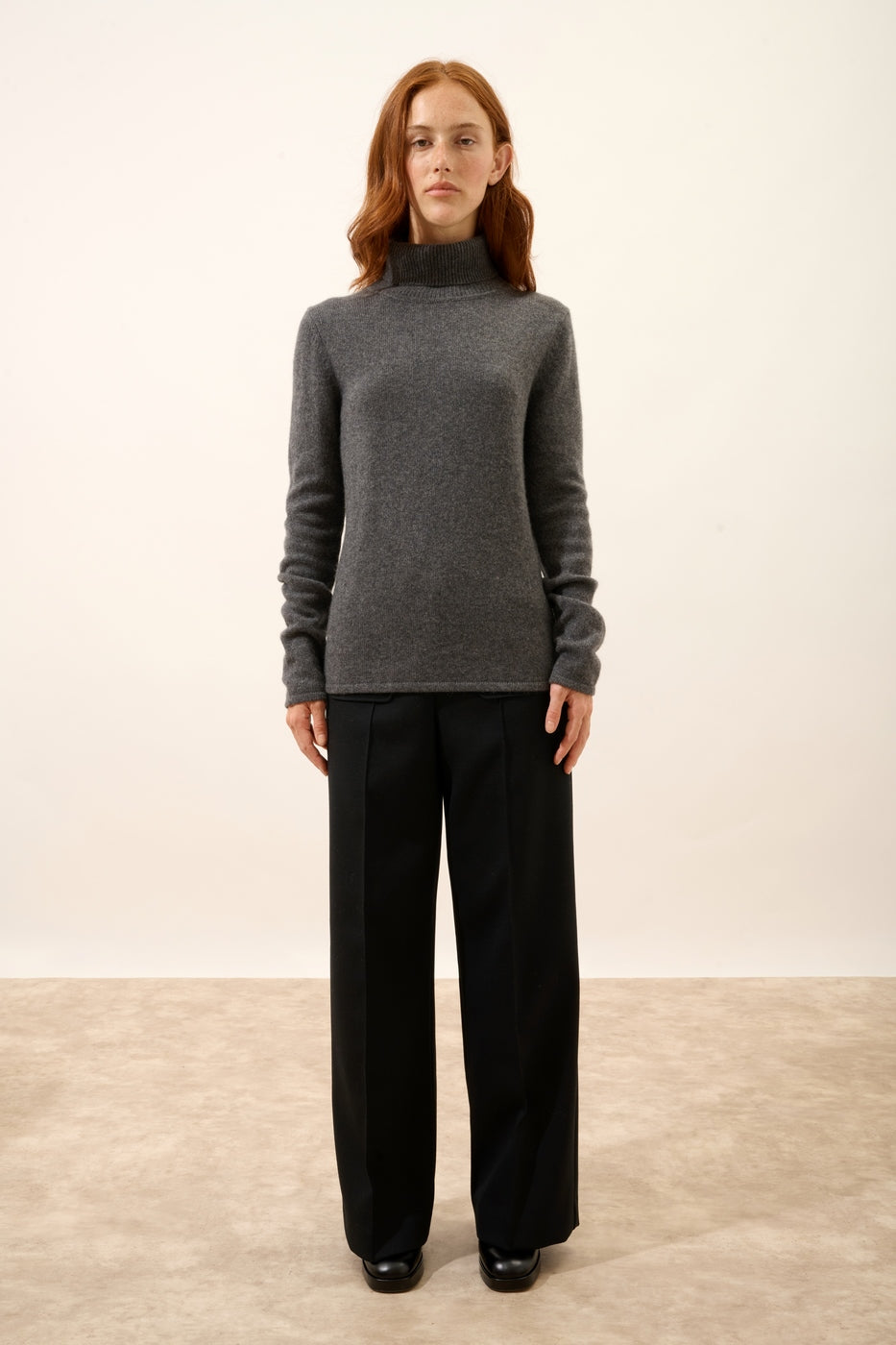 Sweter z golfem z 4-nitkowej przędzy – June – Melanżowy antracyt