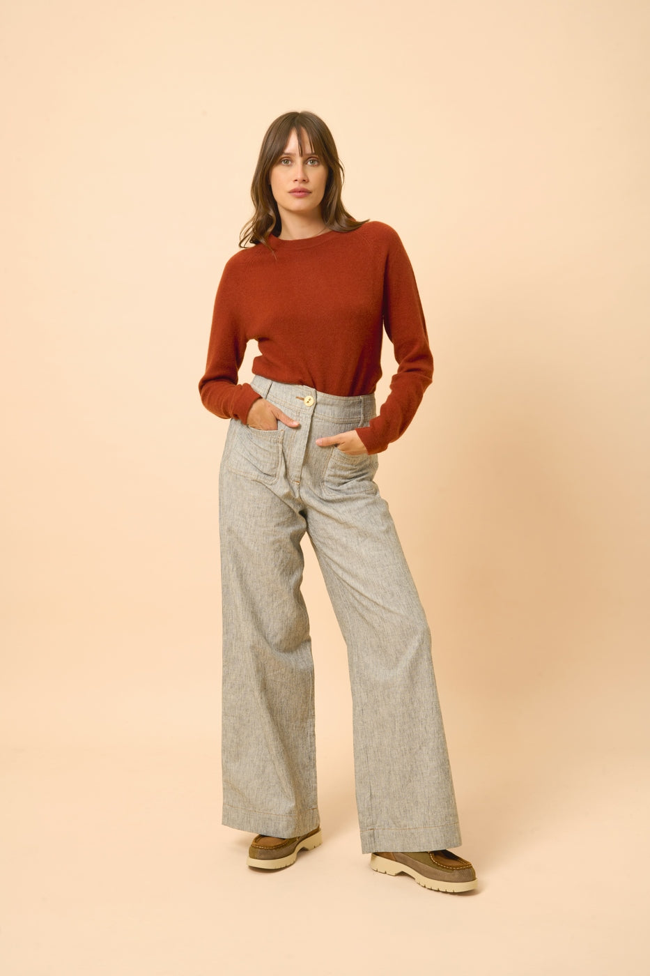 Round Neck Sweater - Jane - Squirrel
