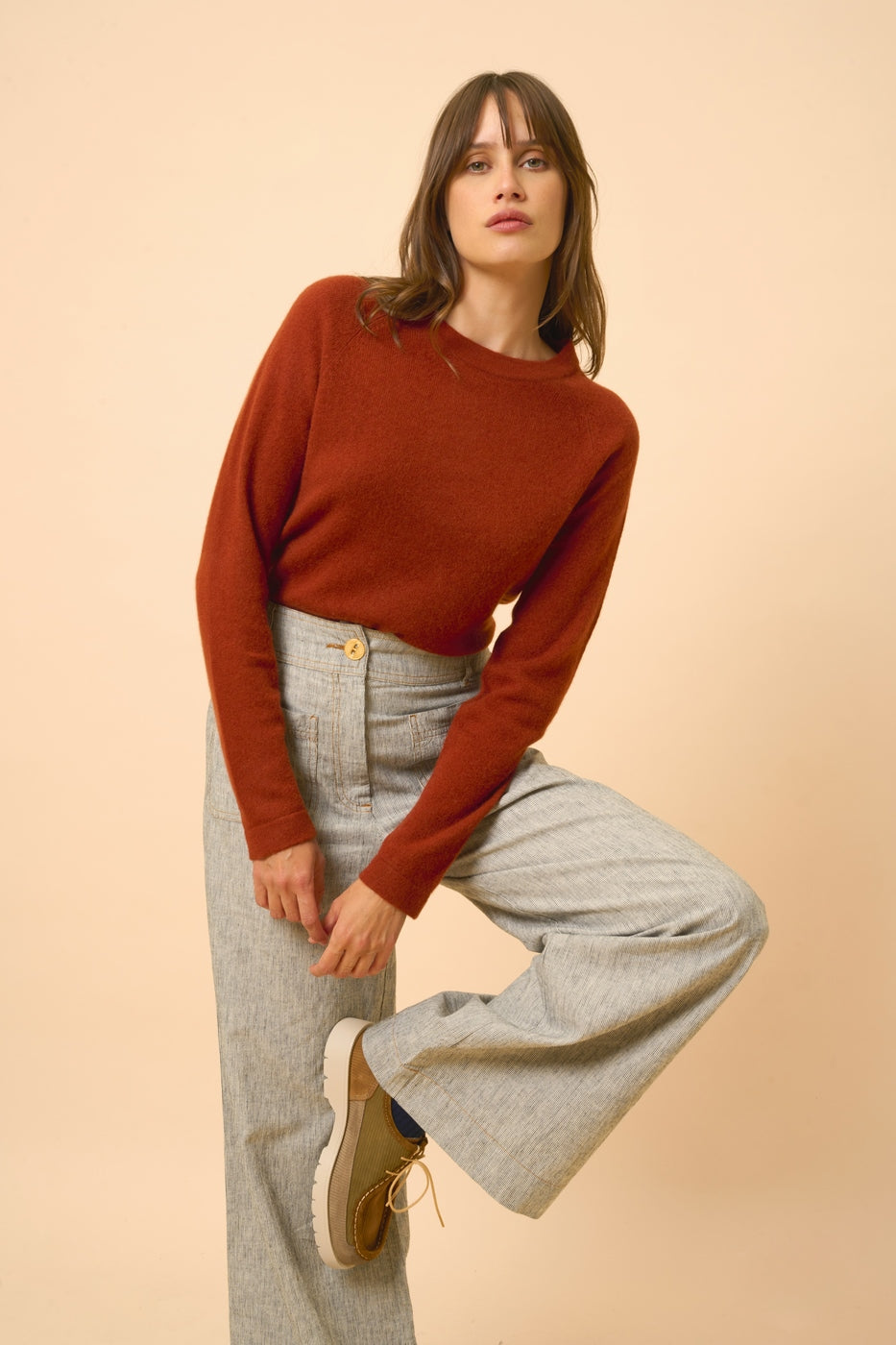 Round Neck Sweater - Jane - Squirrel
