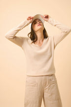 V-Neck Sweater - Joan - Nude