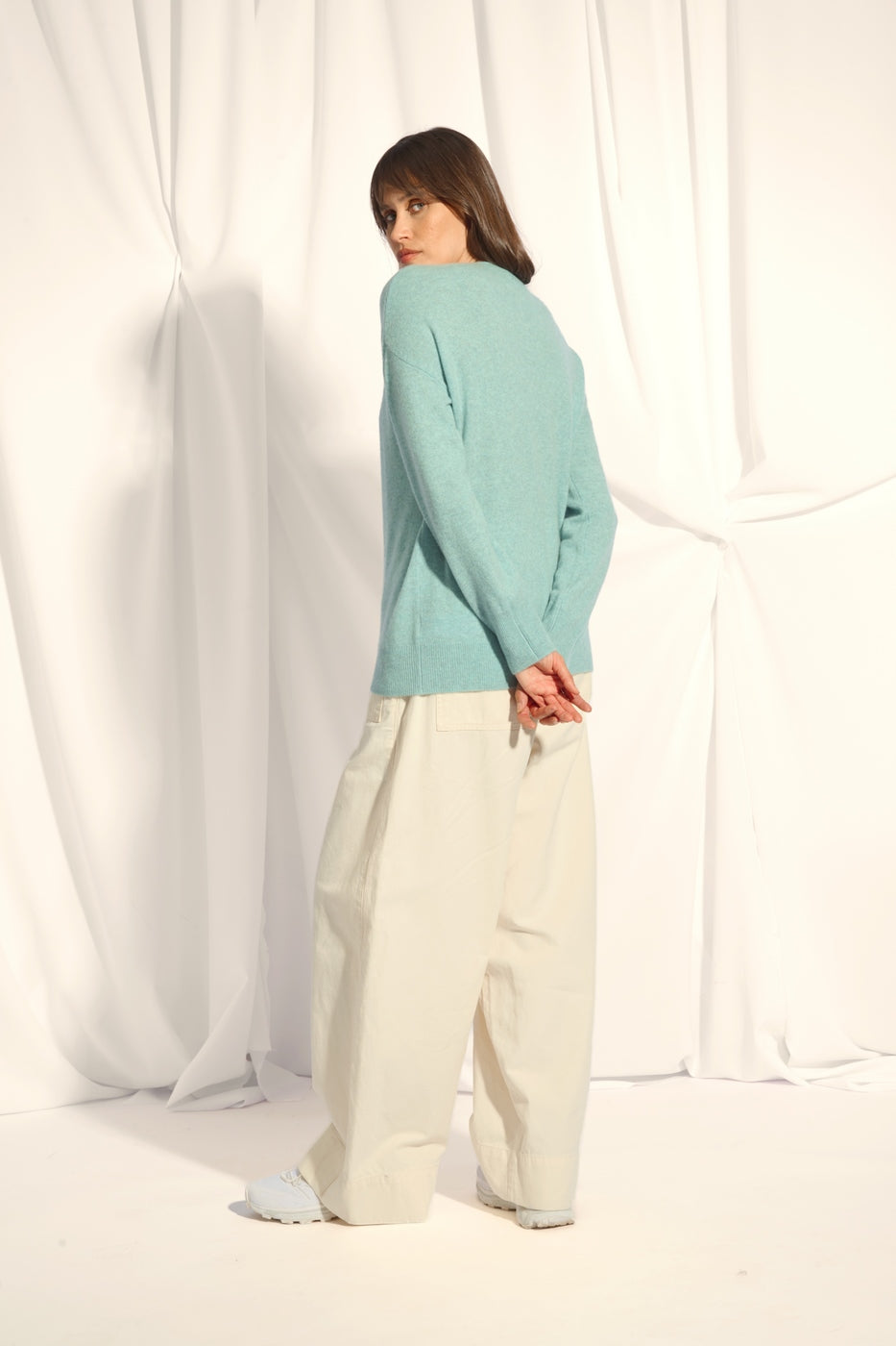 V-Neck Sweater - Birse - Aqua Heather