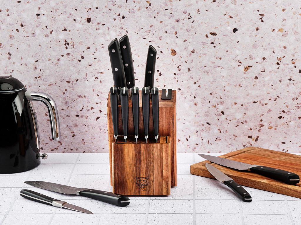 Nude - 6 Knives - Erling