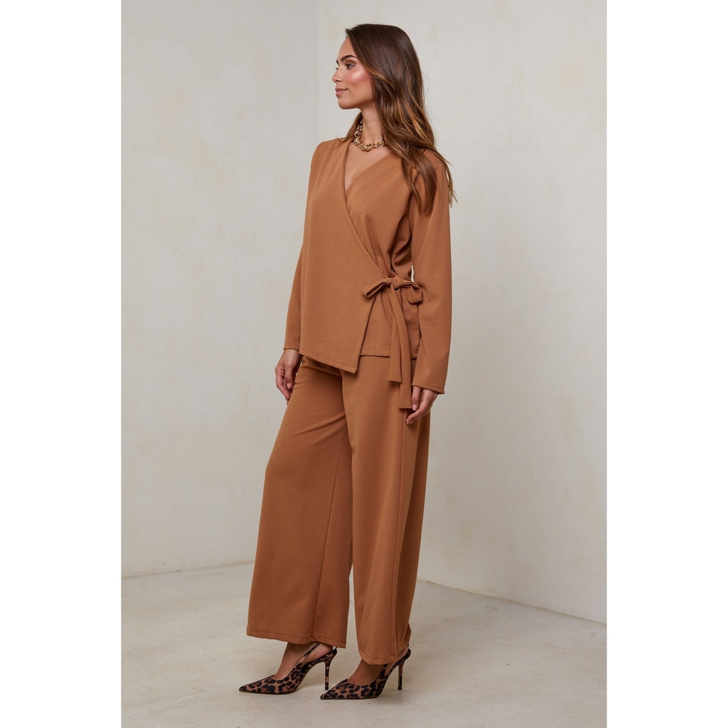 Conjunto - Camello