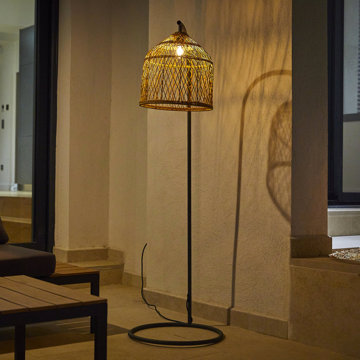 Selma - Lampadaire Filaire - Polyrotin - Beige