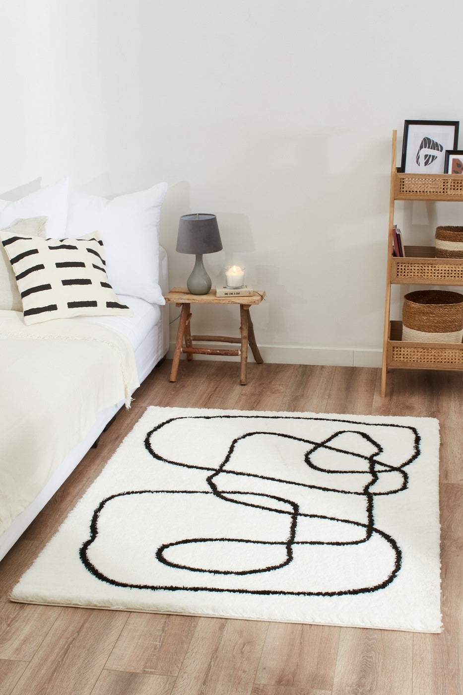 Soft Shaggy Lasso Rug 675 - Ivory