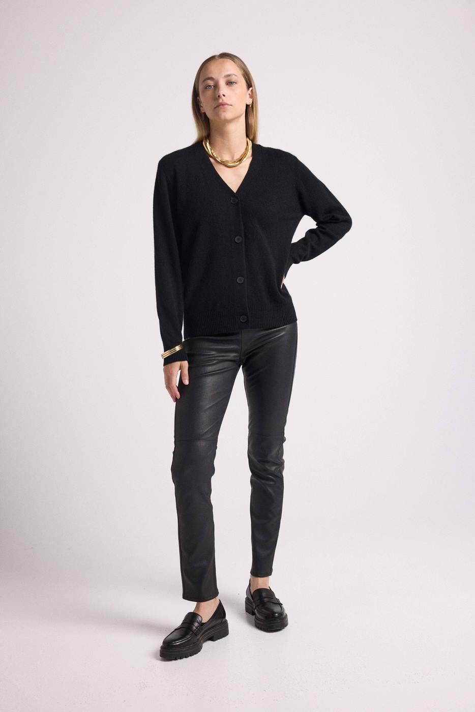 Cárdigan boyfriend de cuello en V Lea - Negro - Mujer