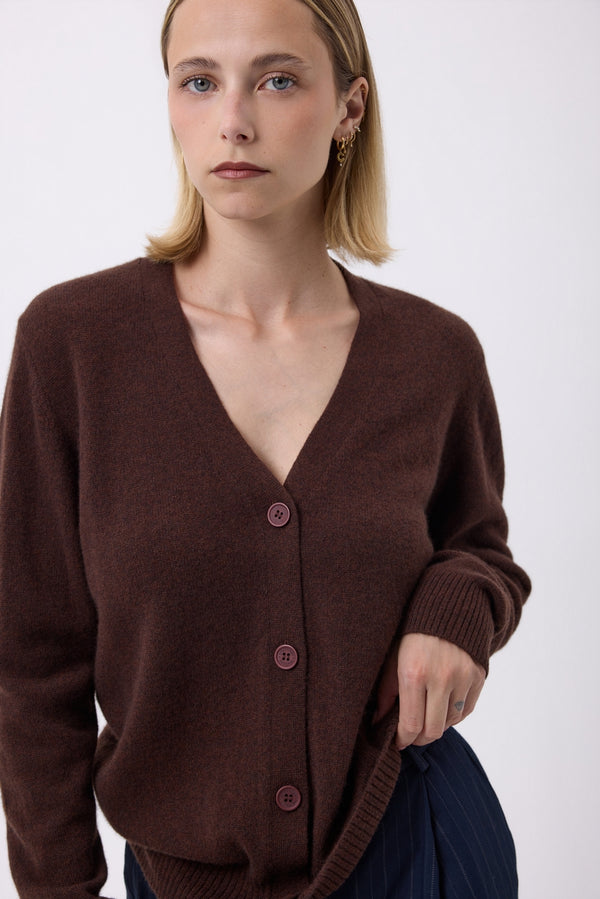Lea Boyfriend V-Neck Cardigan - Brown - Women
