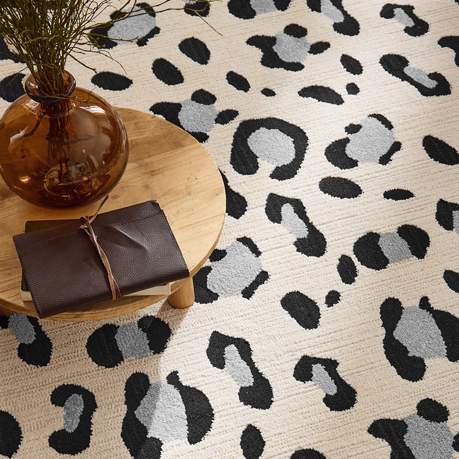 Leovah 520 Carpet - Leopard - Cream - Indoor
