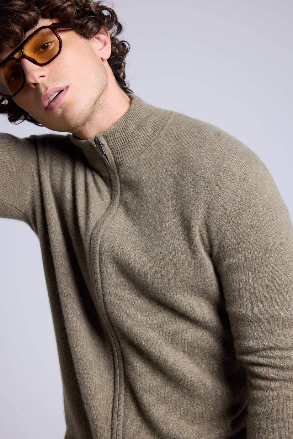 Strickjacke mit Reißverschluss und Stehkragen Leo - Khakigrün - Herren - 100% Kaschmir