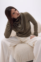 Lille Bandana Leo - Meleret Khaki Hvid - Dame - 100 % Kashmir