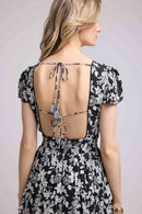 Vestido corto de manga corta - Negro