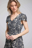 Vestido Corto Manga Corta - Flores Grandes Negro