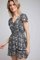 Vestido Corto Manga Corta - Flores Grandes Negro