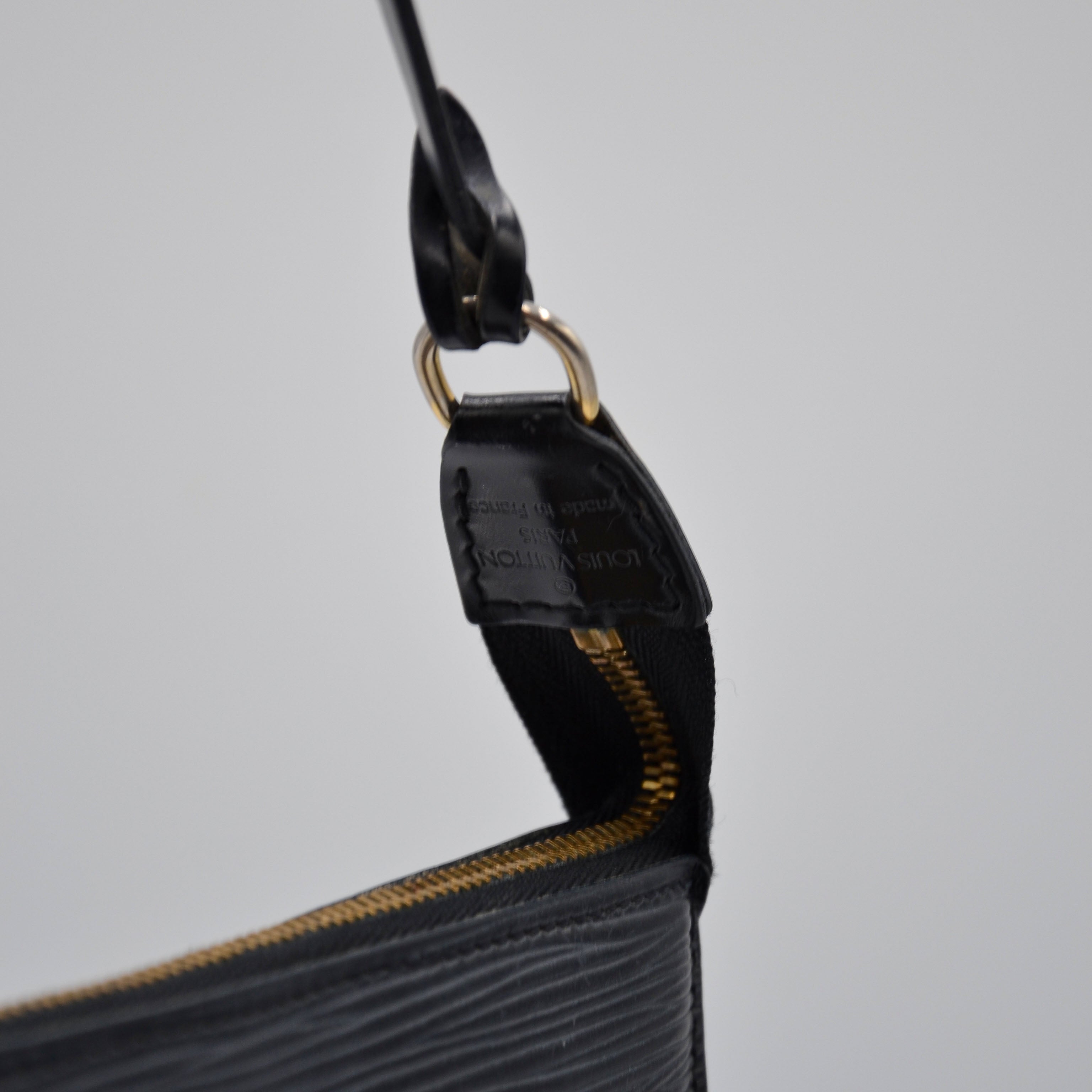 Pochette Louis Vuitton Accessoires Cuir Épi Noir