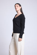 Luna V-Neck Jumper - Black - Women