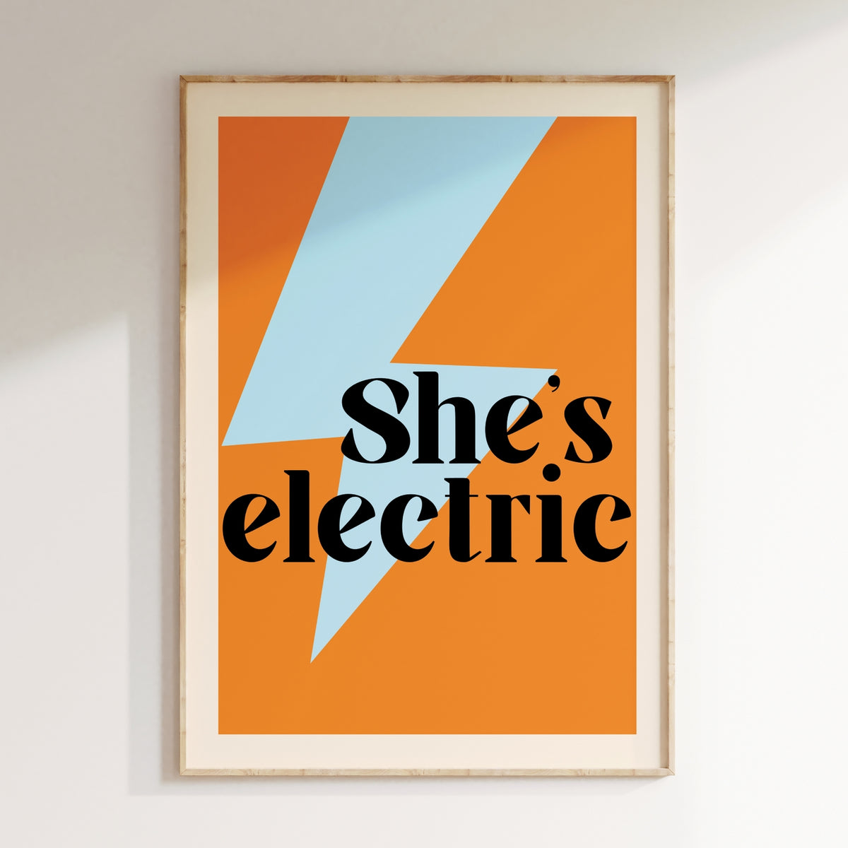 Groovy - Affiche Shes Electric - Orange