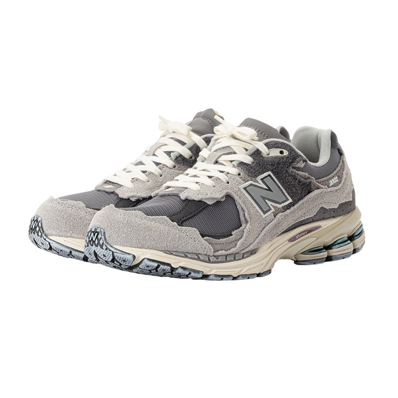 New Balance M2002 Men's Sneakers - Rain Cloud, Magnet