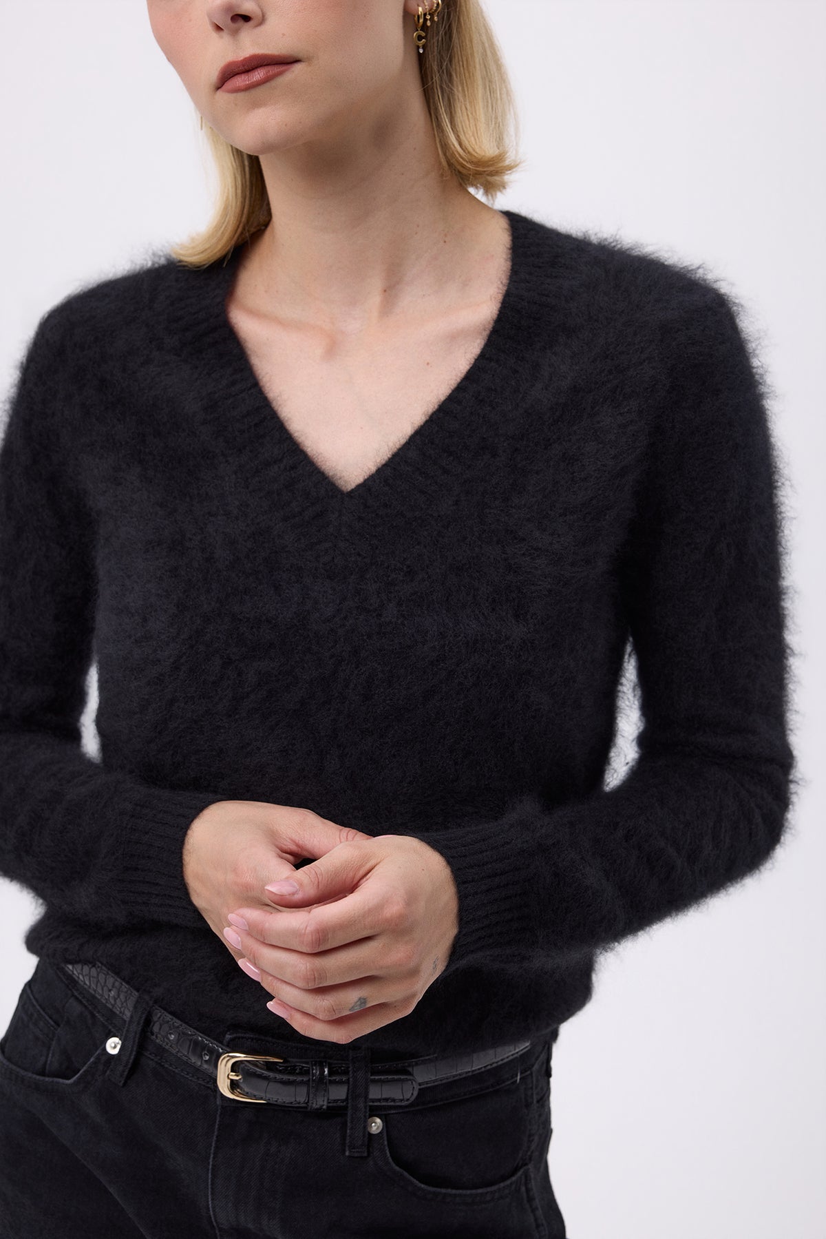V-Neck – Børstet kashmir Mael - Sort - Dame