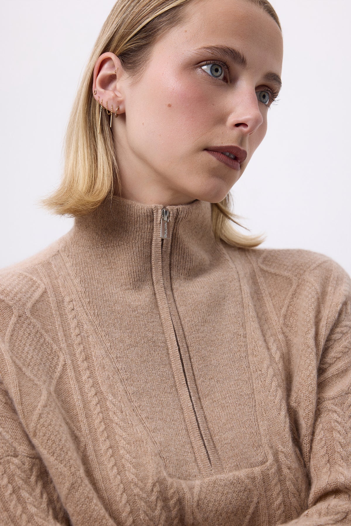 Maglione Collo Alto Ampio Con Zip A Trecce F Malka - Beige Crema - Donna