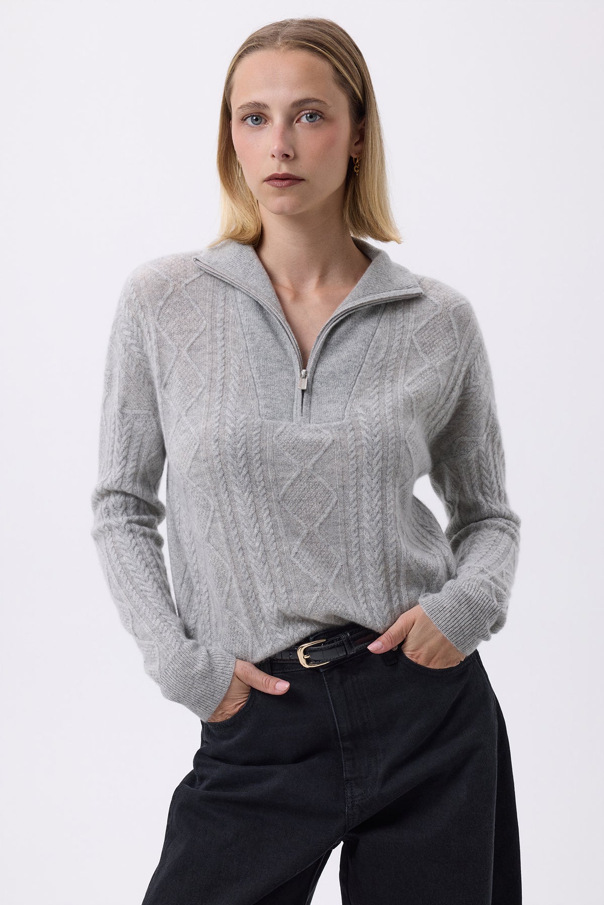 Maglione con collo alto ampio con zip e trecce Donna Malka - Grigio chiaro - Donna