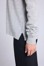 Pull Col V Oversize Coutures Manon - Gris Clair - Femme