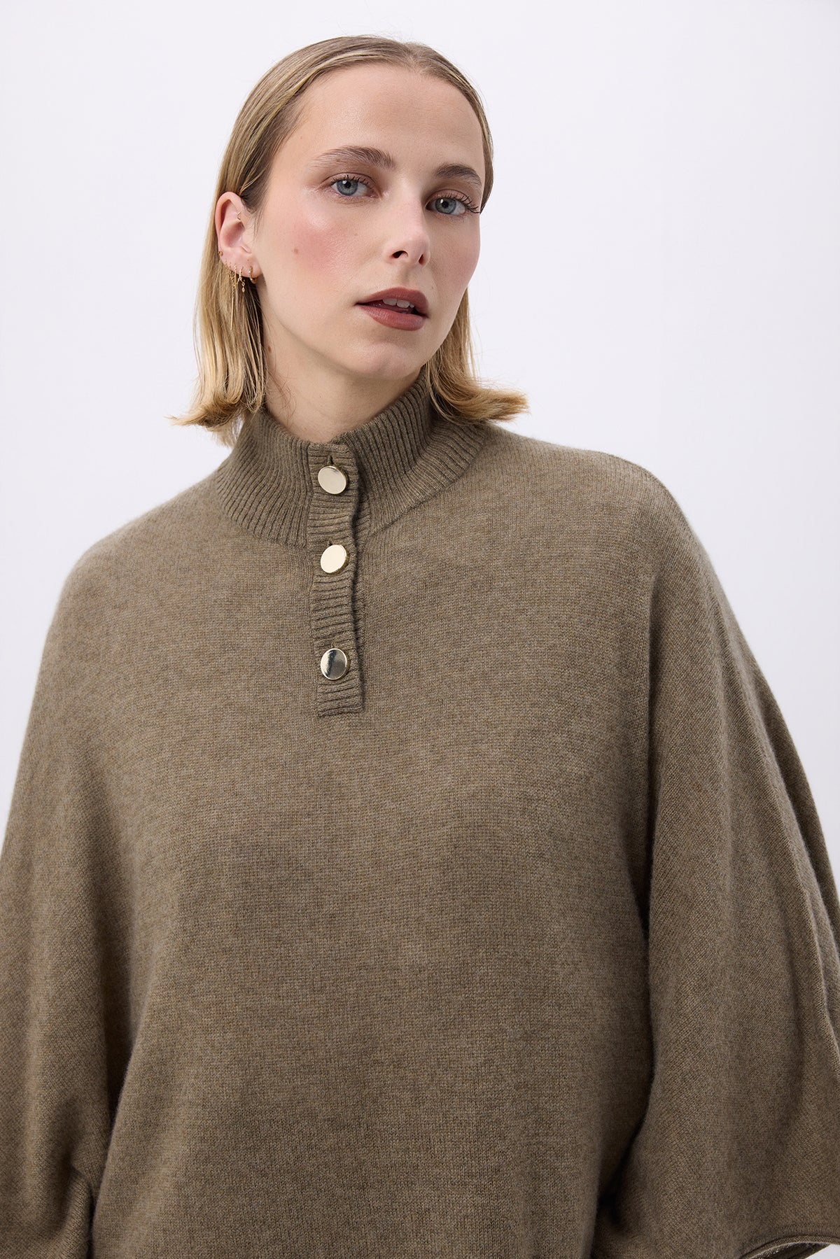 Gold-Button Poncho Margot - Khaki Green - Women