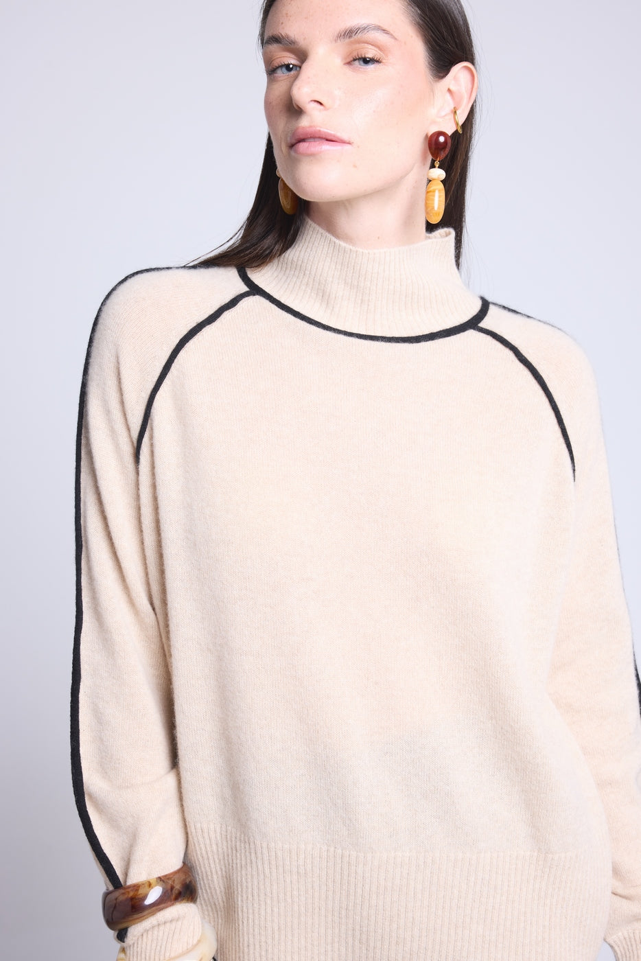Maglione Collo Alto Contrasto Megan - Beige Crema E Nero - Donna - 100% Cashmere