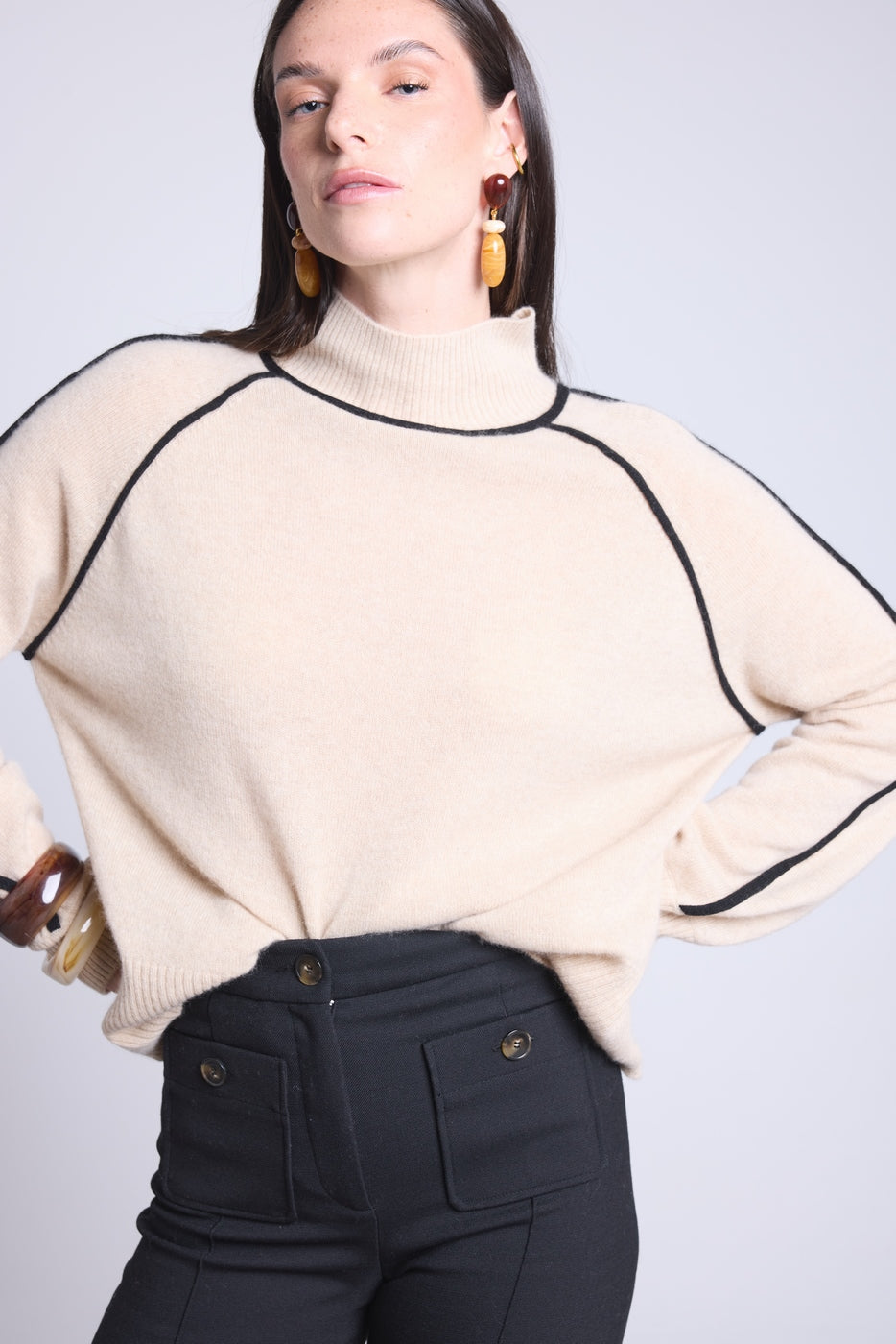 Maglione Collo Alto Contrasto Megan - Beige Crema E Nero - Donna - 100% Cashmere