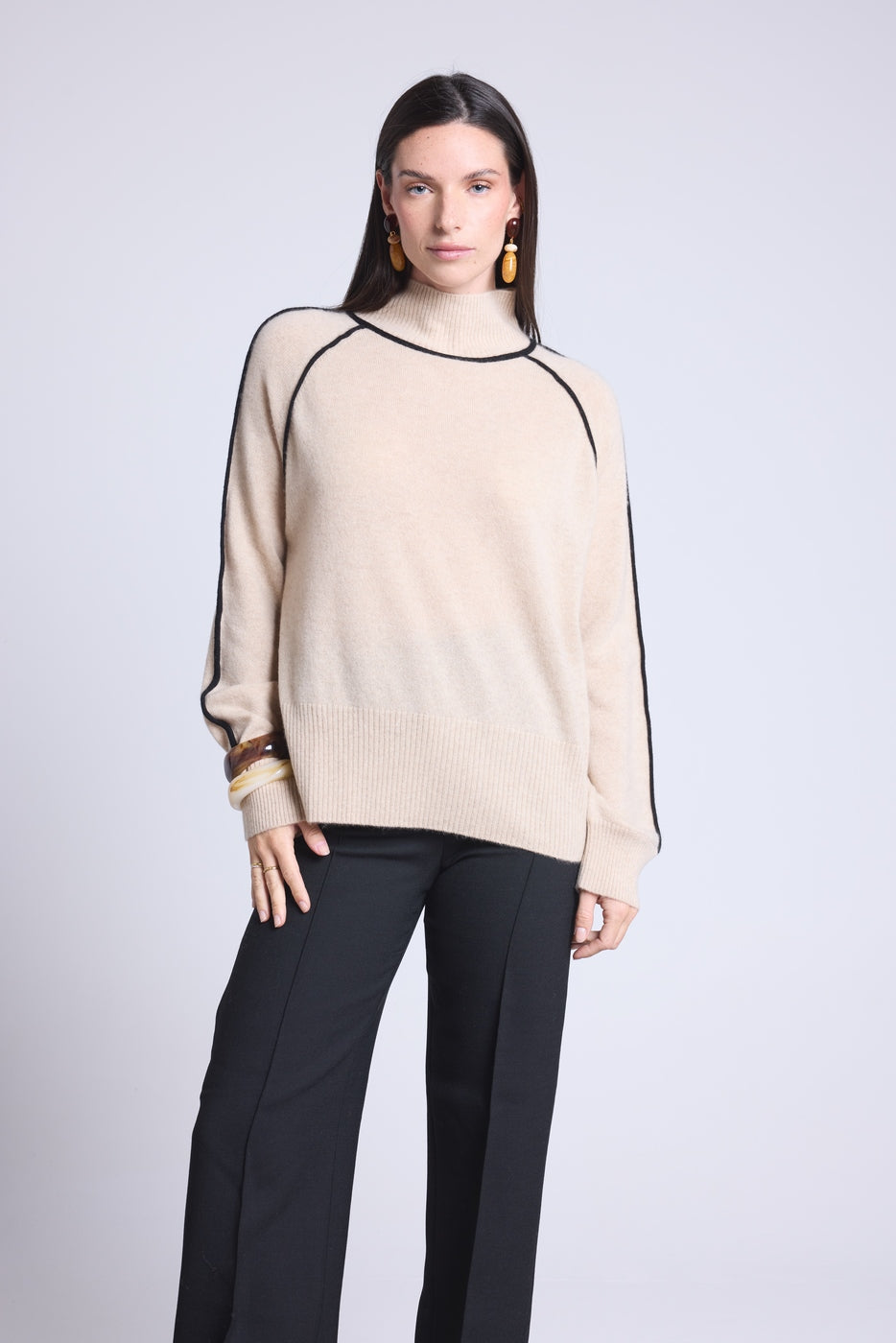 Maglione Collo Alto Contrasto Megan - Beige Crema E Nero - Donna - 100% Cashmere