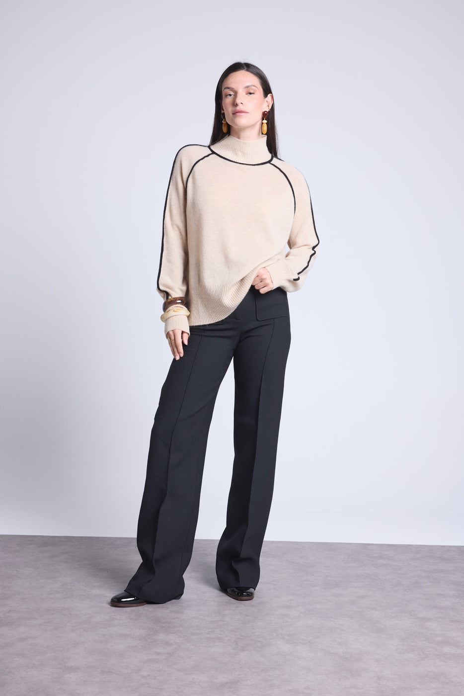 Maglione Collo Alto Contrasto Megan - Beige Crema E Nero - Donna - 100% Cashmere