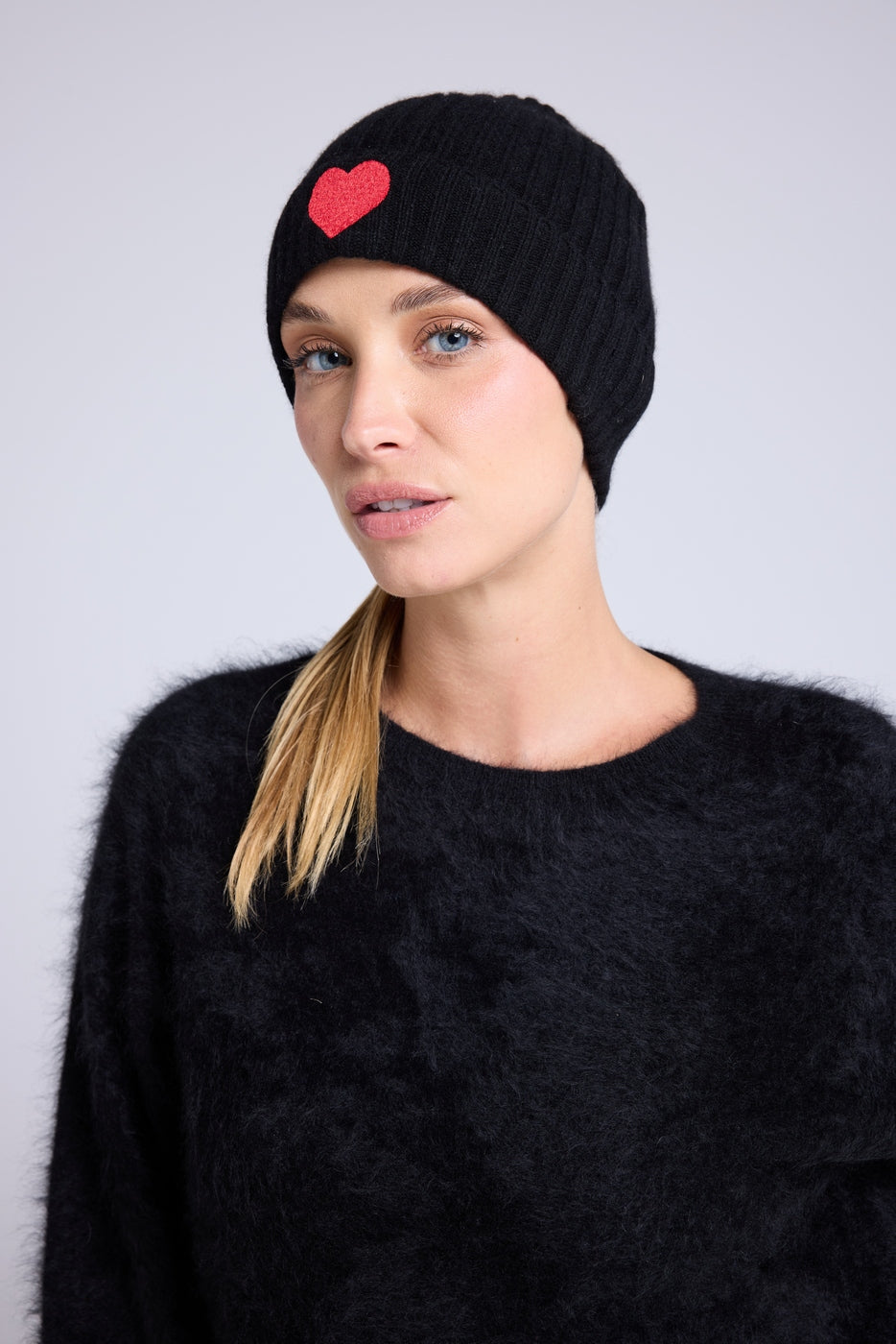Gorro unisex con corazón - Negro Rojo - Unisex