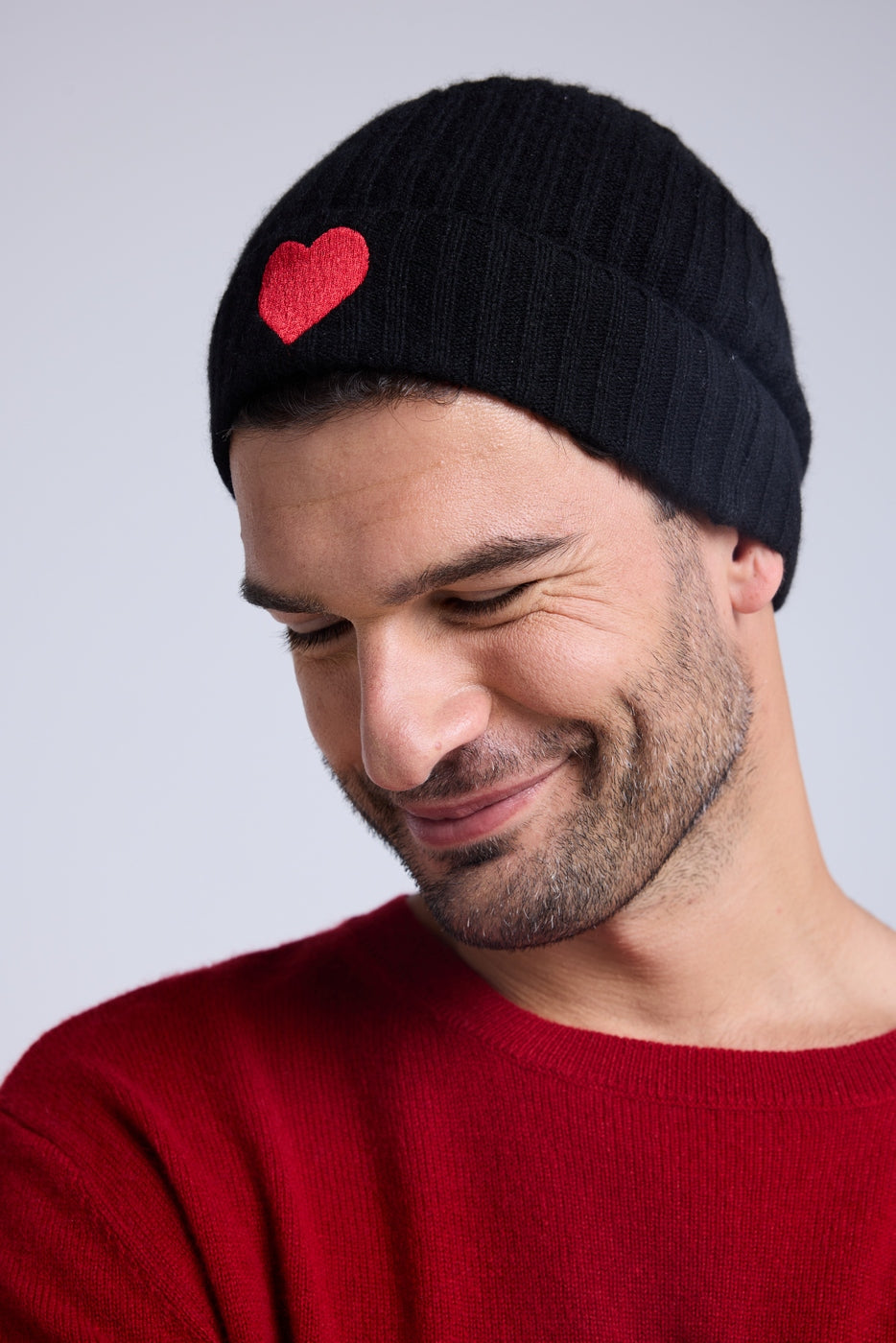 Gorro unisex con corazón - Negro Rojo - Unisex