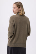 Pullover mit Stehkragen und Schmuckdetails Miranda - Khakigrün - Damen