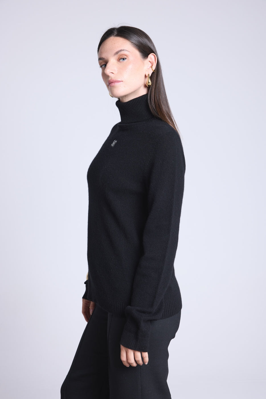 Sweter Z Golfem Z Monogramem Monogramme – Czarno-Biały – Damski – 100% Kaszmir