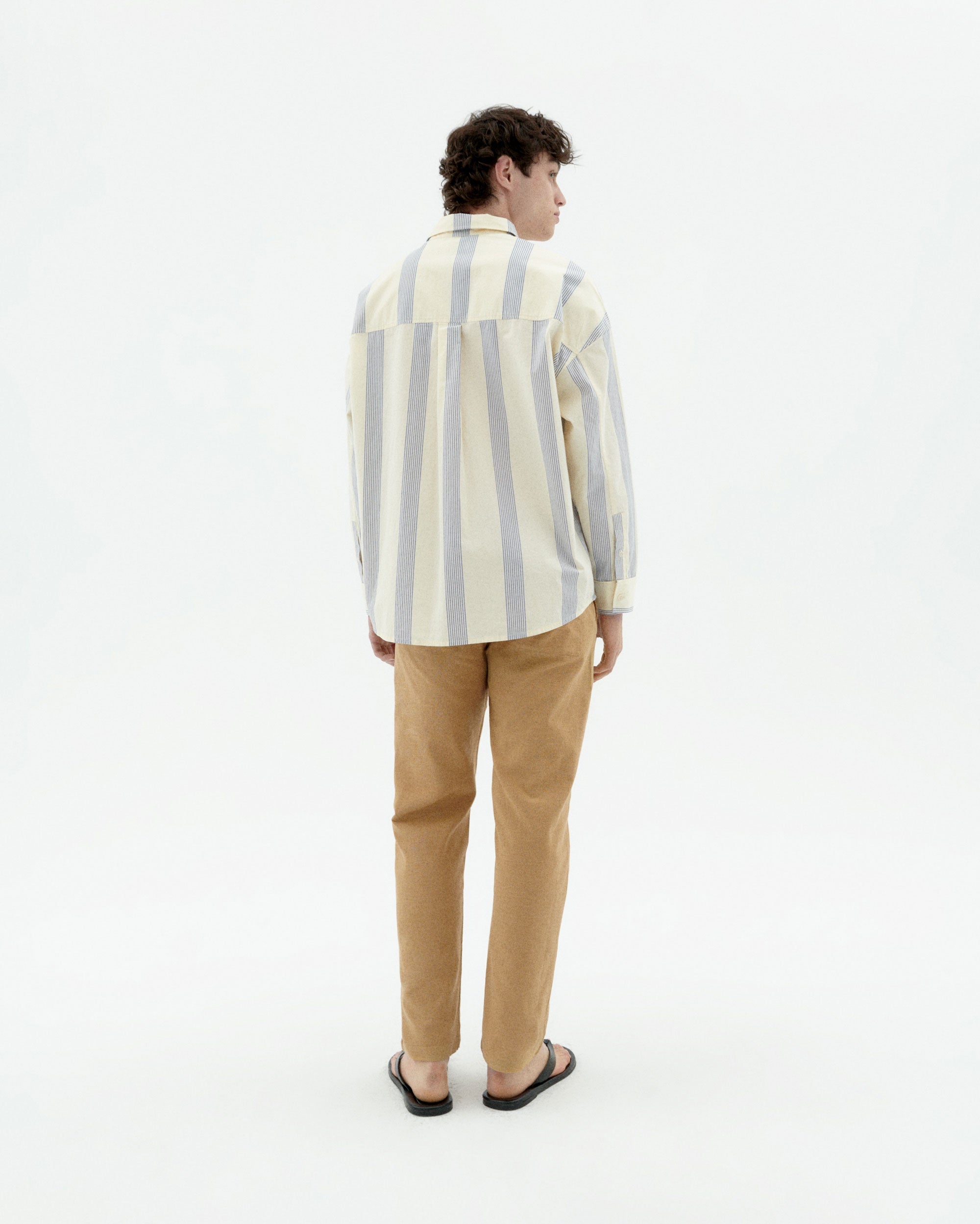 Pantalón camel Travel light sostenible-4