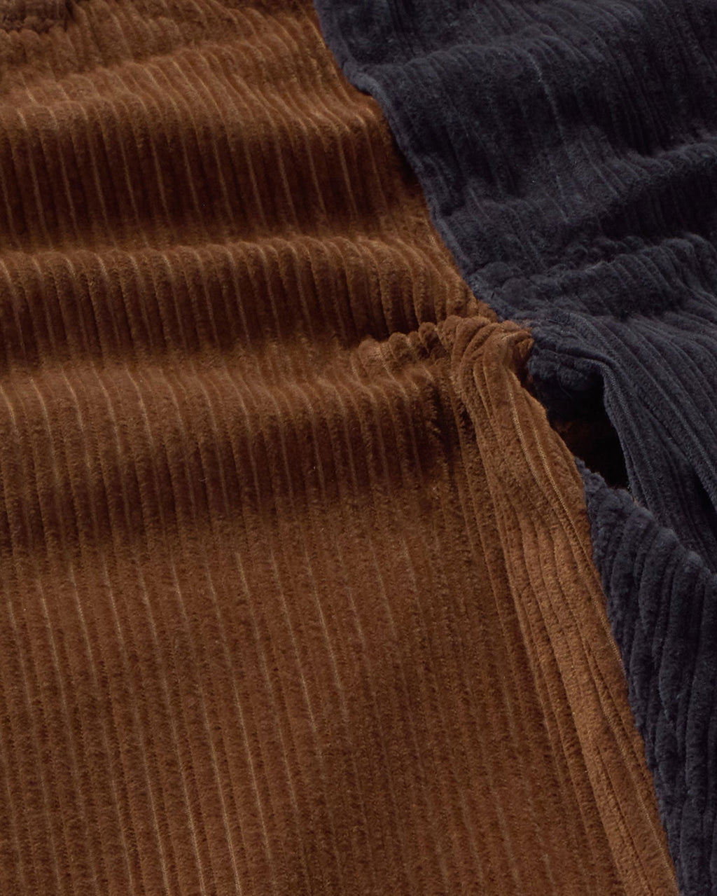 Gerade geschnittene Cordhose David - Marineblau und Braun