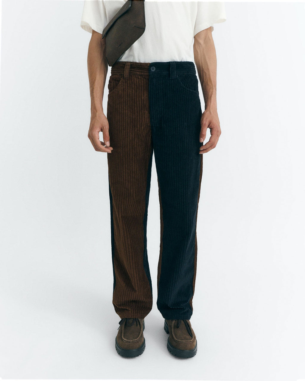 Gerade geschnittene Cordhose David - Marineblau und Braun