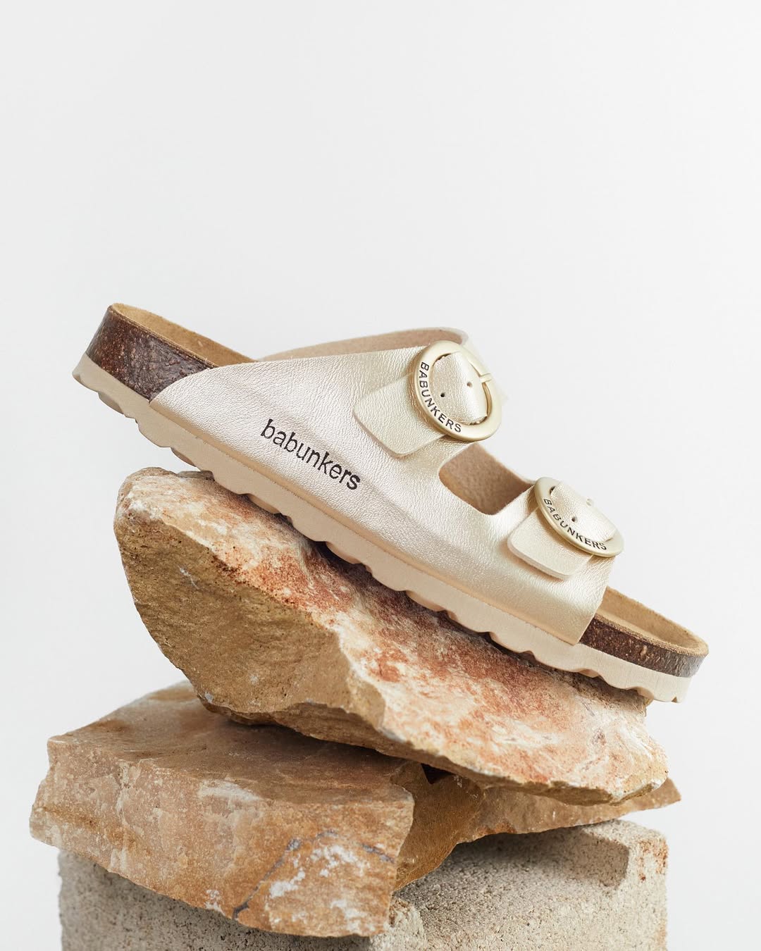Sandalias doradas - Mujer