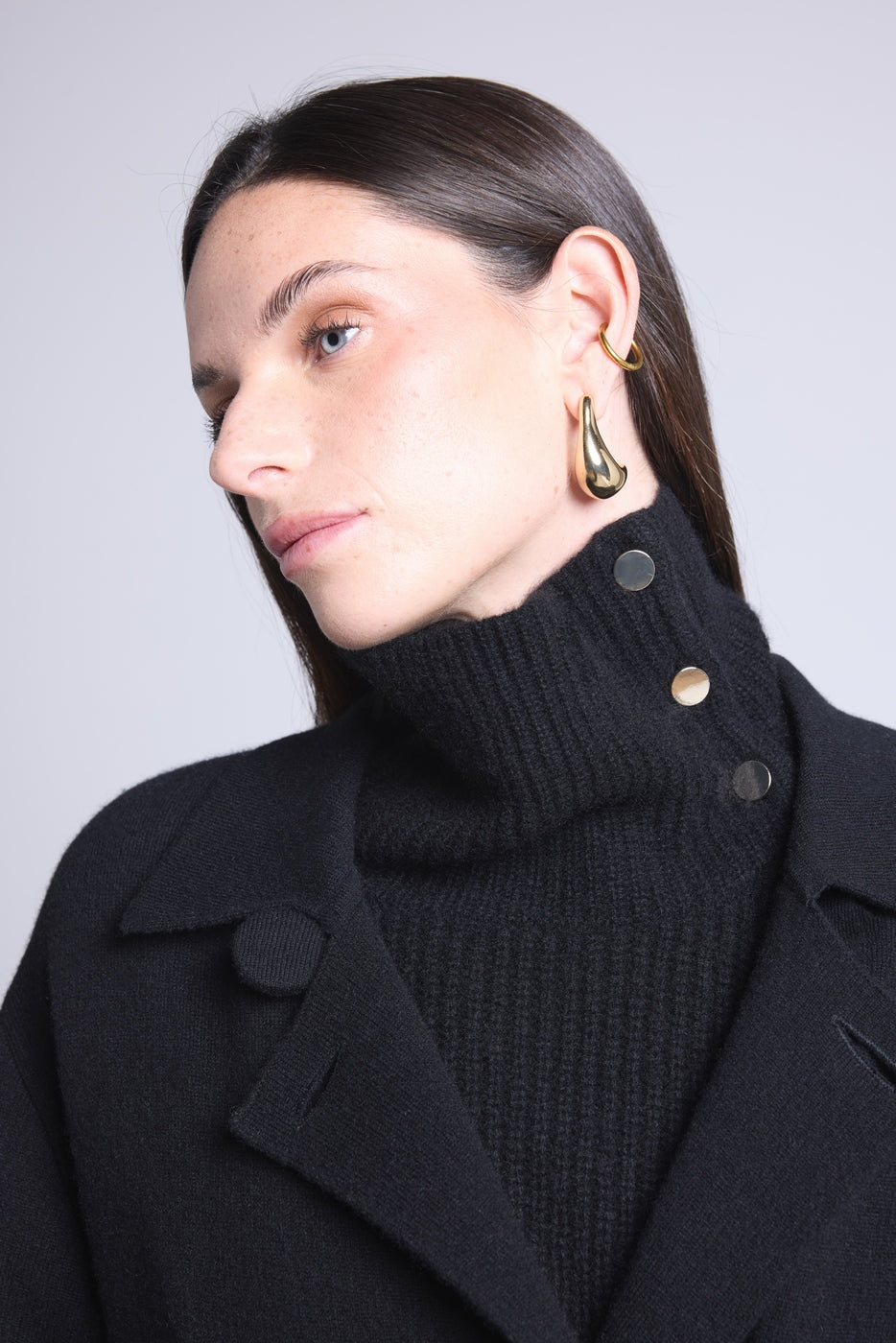 Natacha High Neck with Buttons - Black - Unisex