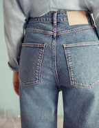 Nicola Highwaist Jeans - Denim V-439 - Women's