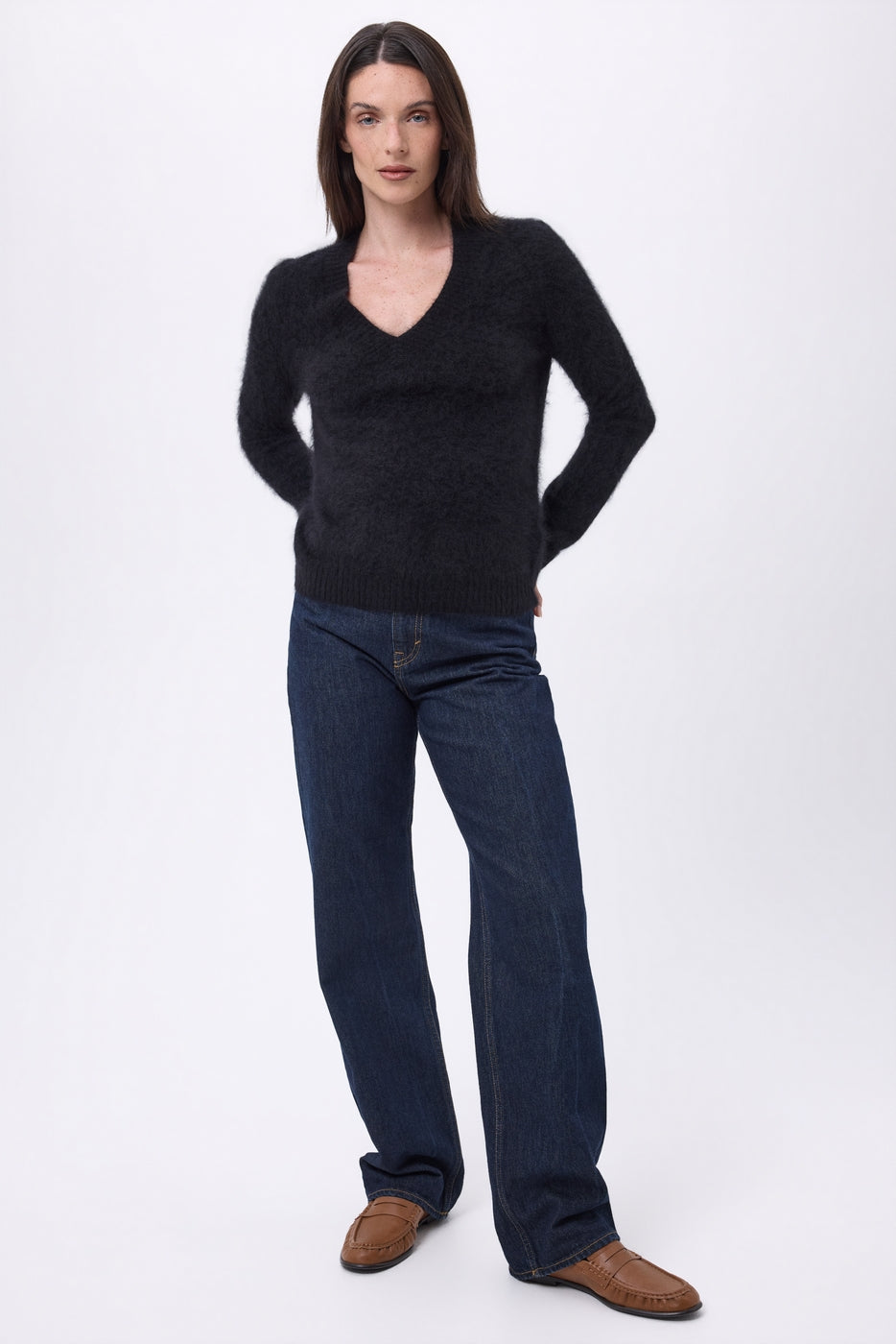 V-Pullover – Gebürsteter Kaschmir Orion – Schwarz – Damen – 100% Gebürsteter Kaschmir