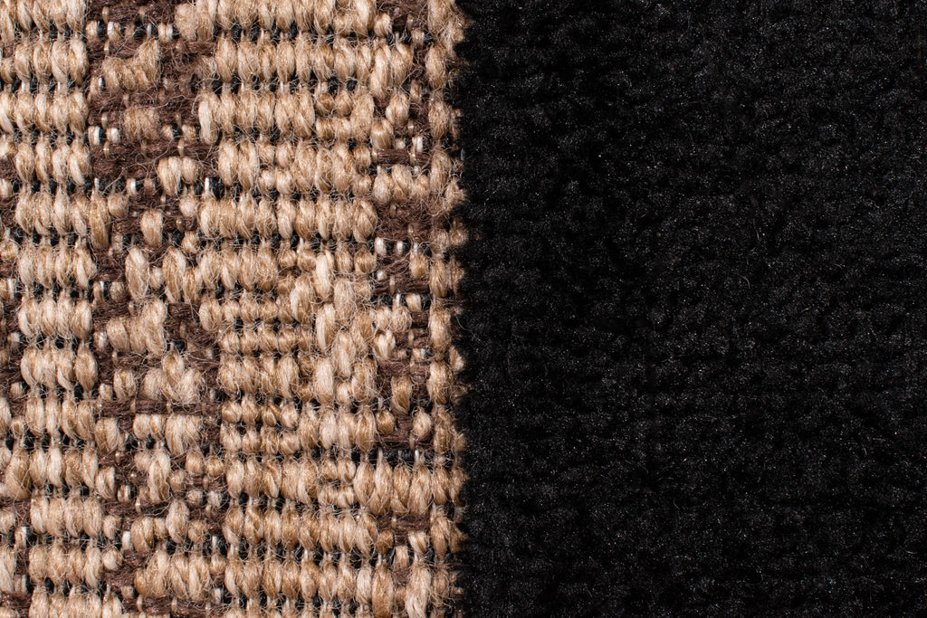Natural rug with black relief pattern: PAL9489NOI PALMA
