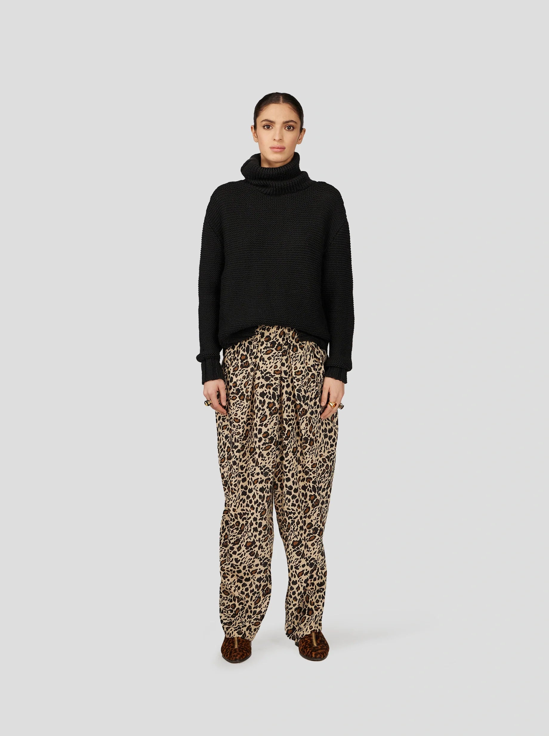 Sakis Trousers in Silky Leopard Print