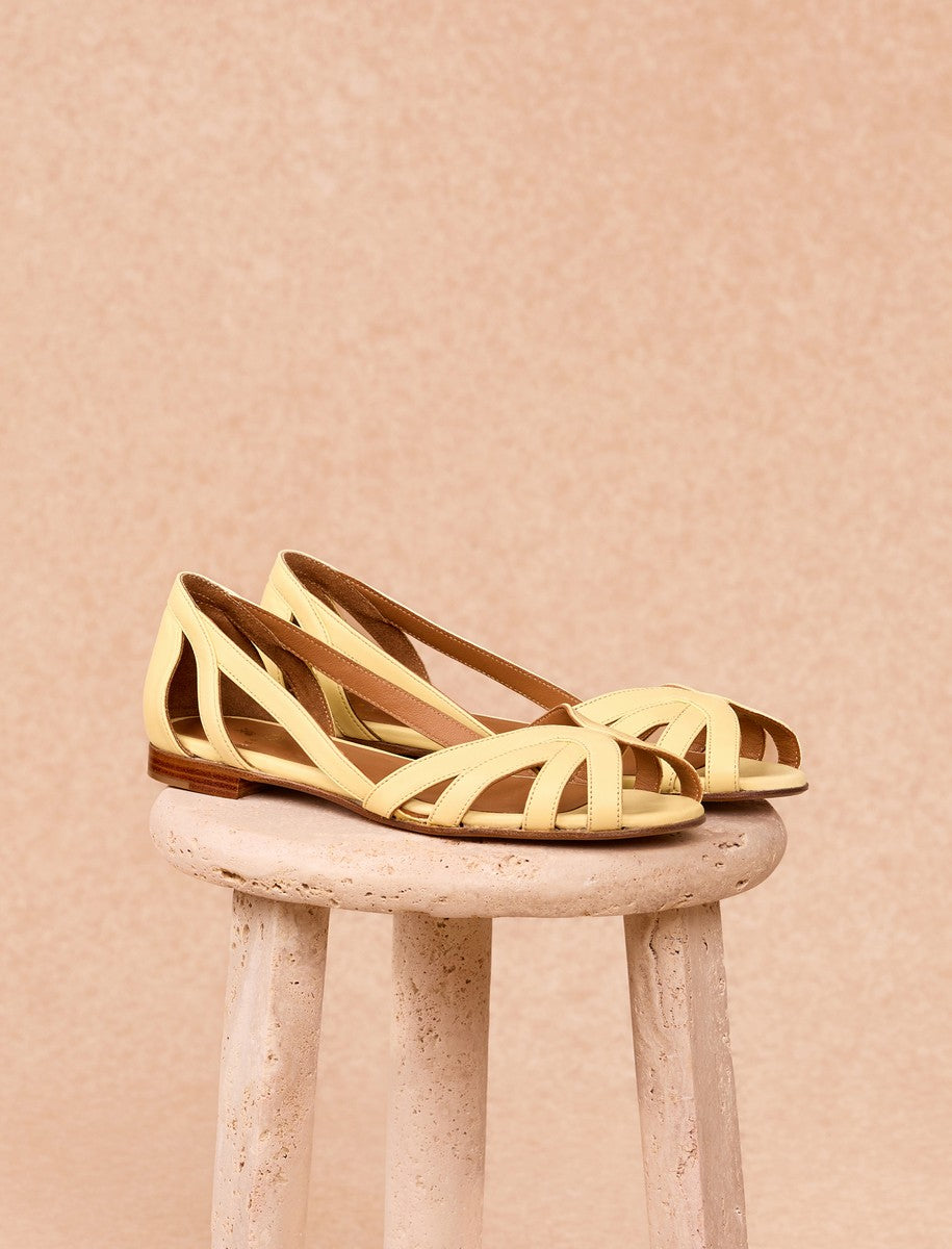 Hortensia Flat Sandals - Light Yellow - Women