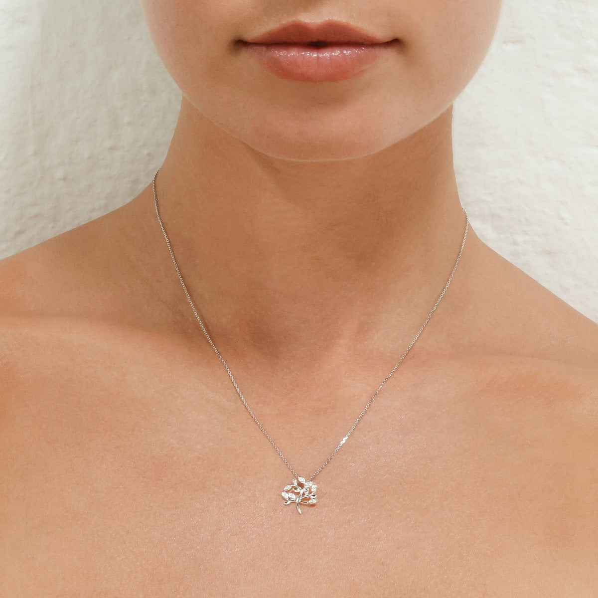 Colgante "Arbol De La Vida" 0.03Ct/7 - Oro Blanco