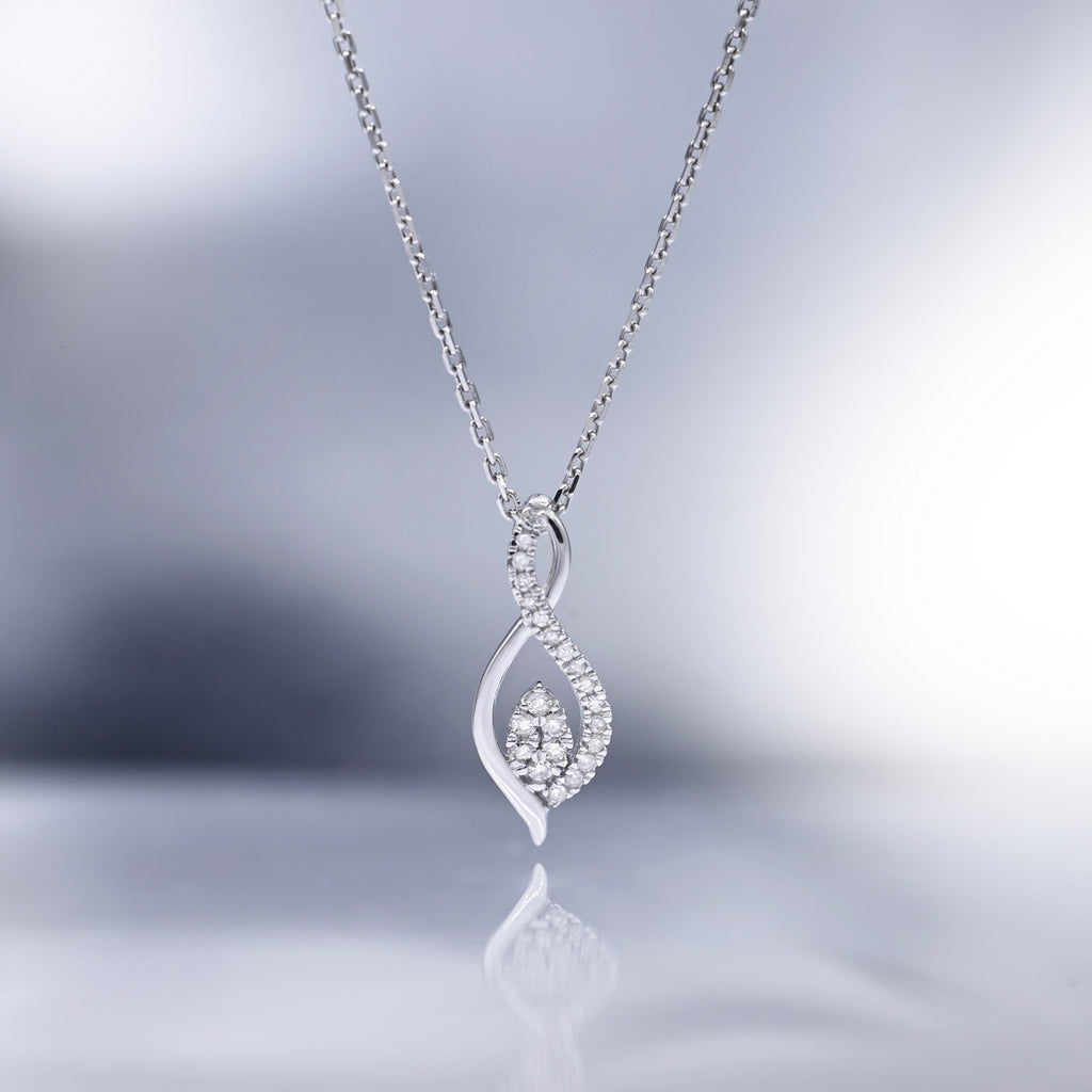 "Luna" Diamond Pendant 0.07/22 - 375/1000 White Gold