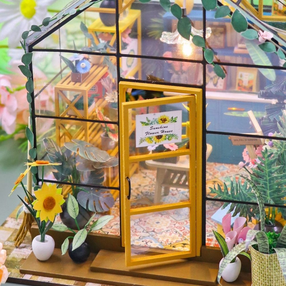 Casa en miniatura - Invernadero soleado