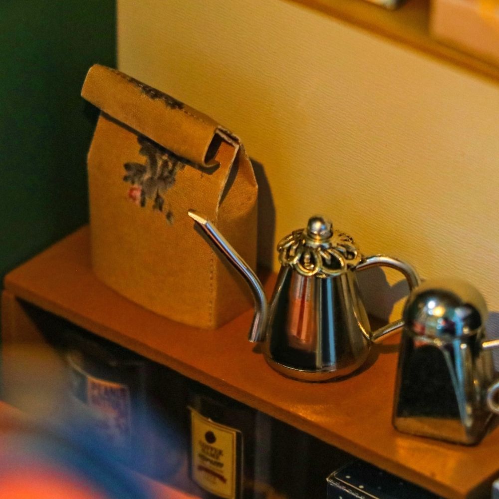 Miniature House - Afternoon Coffee